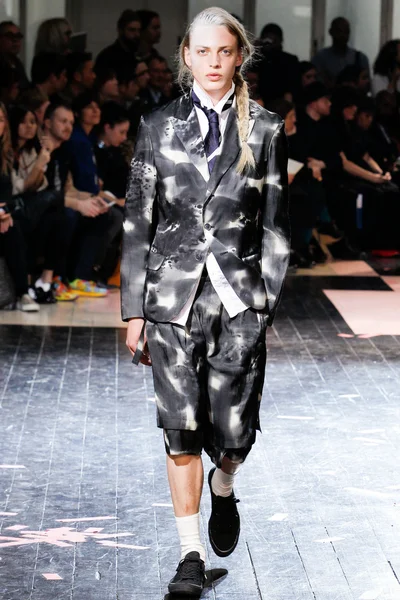 Look 5